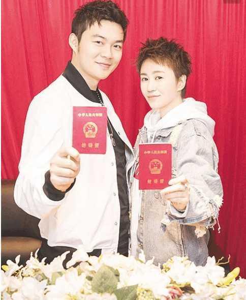 马丽爆料老公视频大全集,揭秘明星夫妻的甜蜜瞬间 第2张 马丽爆料老公视频大全集,揭秘明星夫妻的甜蜜瞬间 第2张